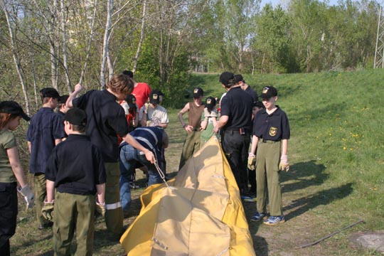 Freiwillige Feuerwehr Krems/Donau - Ttigkeitsbericht 04/2007 - bung und Einsatz