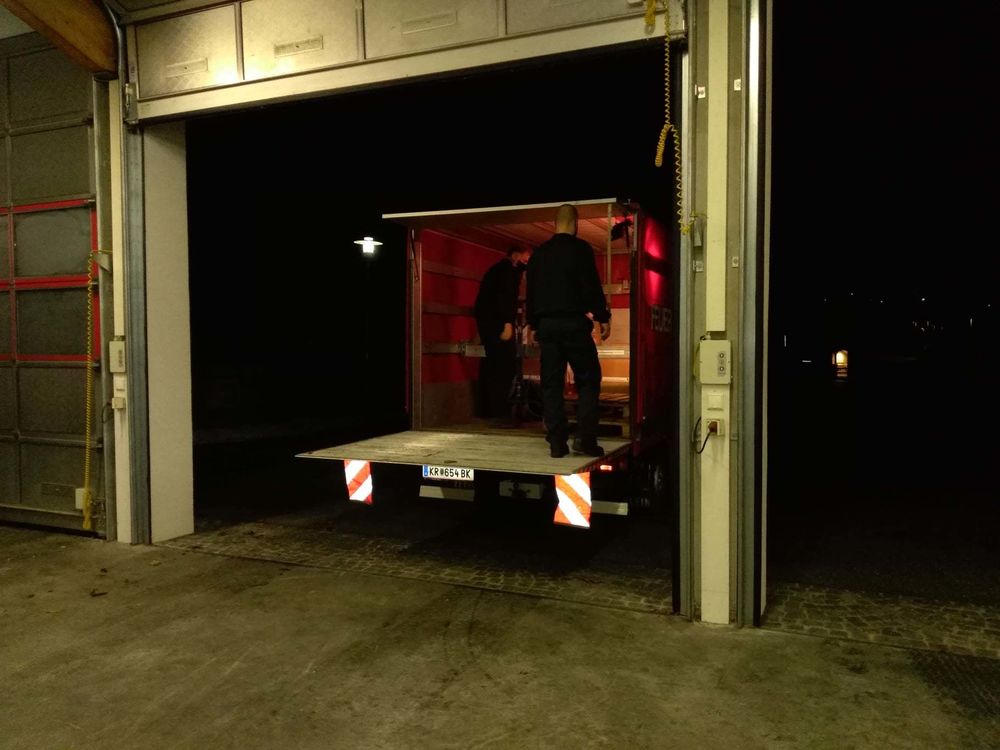 Freiwillige Feuerwehr Krems Donau Antigen Massentests In N