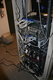 Kabelchaos??? ... bei den Servern kommen schon einige Leitungen zusammen. ca. 3 Stromzuleitungen pro Server, Netzwerk und Eingabegerte